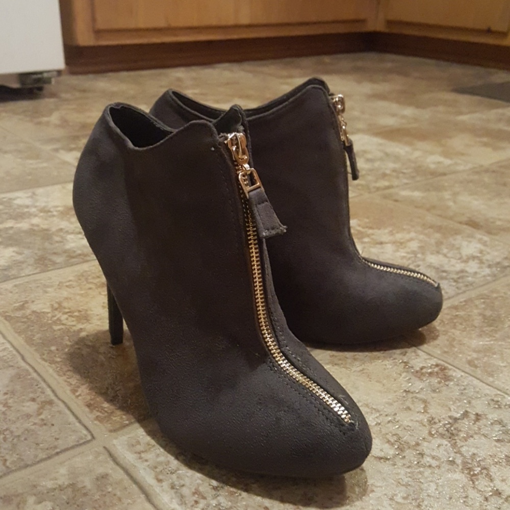 Charcoal Gray Faux Suede Zip-Up Booties